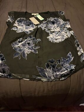 Women’s- Daniel Rainn Black Sleeveless Top with Blue Floral Velvet Print